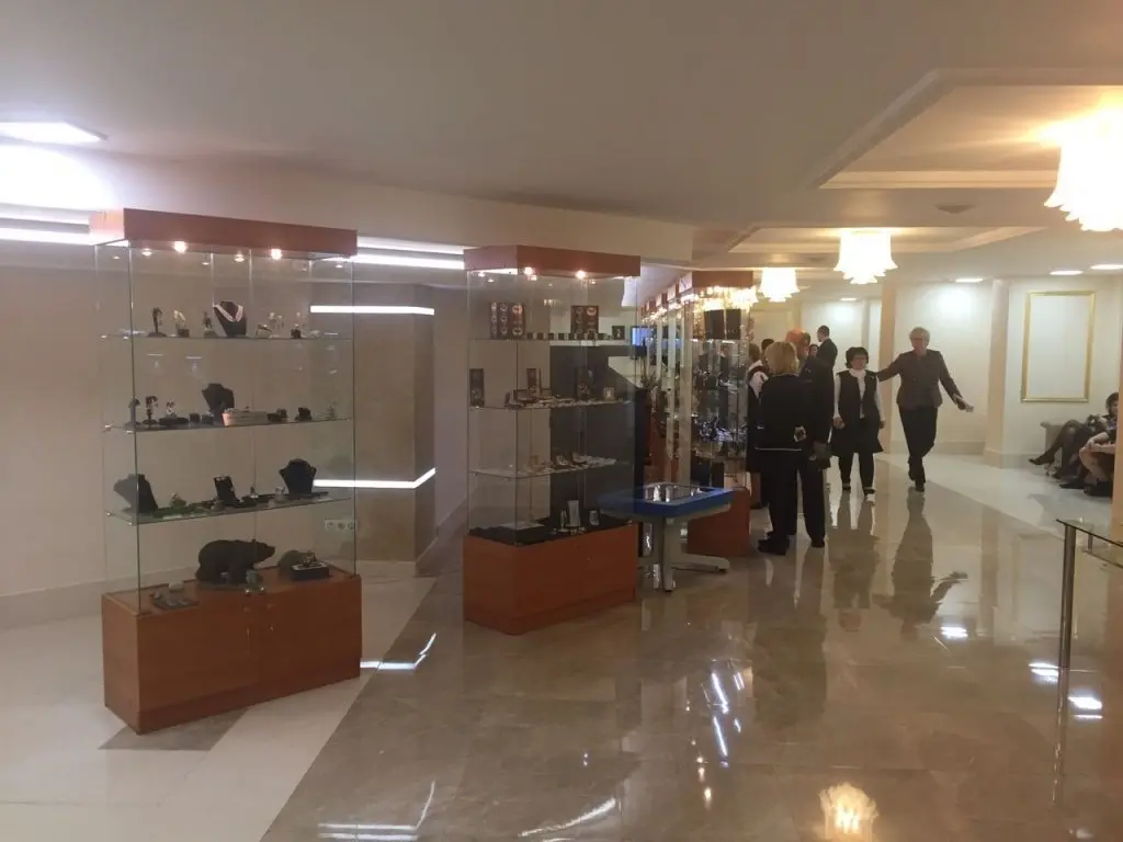 image2.JPG